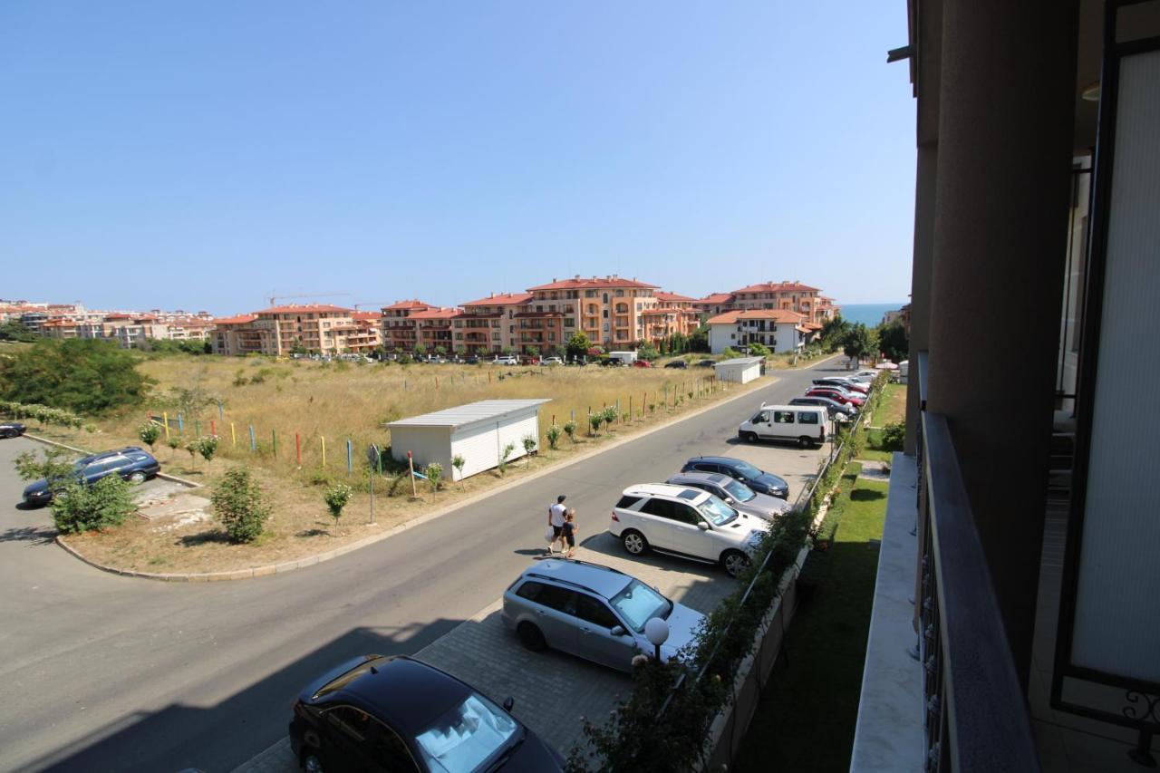 Sorrento - Menada Apartments Sveti Vlas Exterior photo