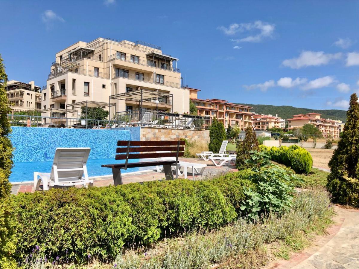 Sorrento - Menada Apartments Sveti Vlas Exterior photo